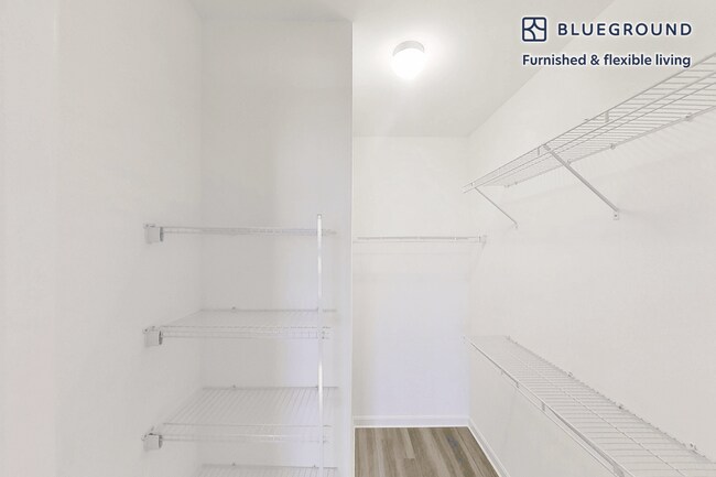 333 Great River Rd unit FL2-ID2772A, Somerville, MA 02145 - photo 7