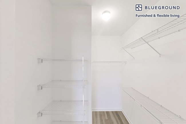 333 Great River Rd unit FL3-ID5563A, Somerville, MA 02145 - photo 7