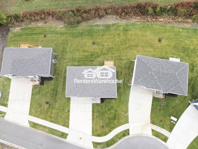 707 Wood Sage Ct, Raymore, MO 64083 - photo 3