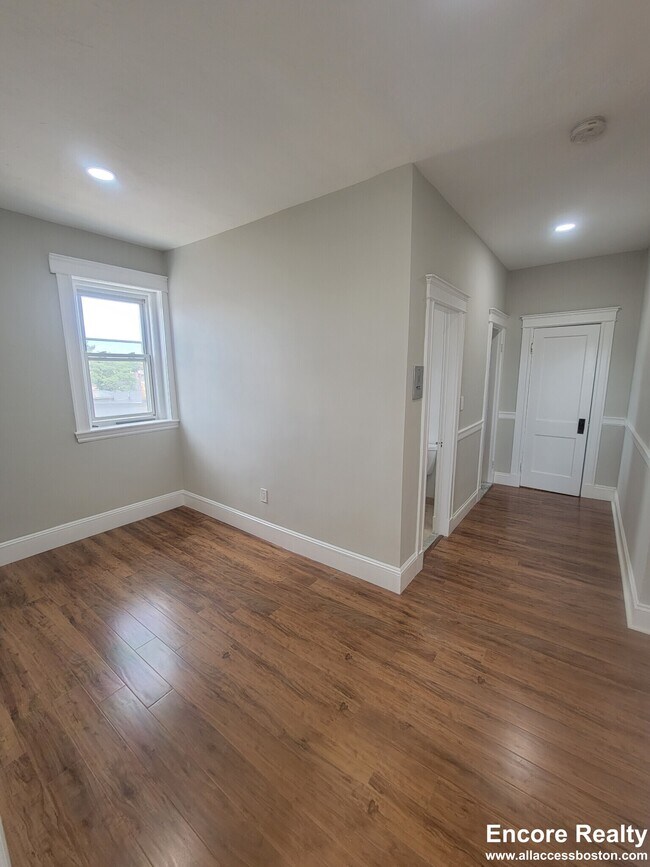 83 Linden St unit 24, Allston, MA 02134 - photo 6