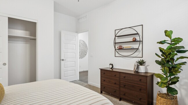 12555 W Chase Ln, Avondale, AZ 85323 - photo 5