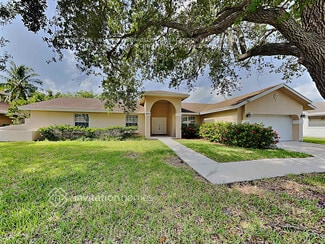 19330 NW 3rd St, Pembroke Pines, FL 33029