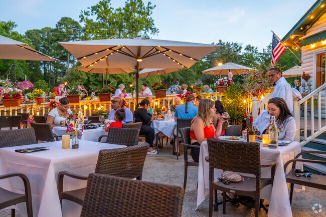 Steinhilber's is an esteemed seafood restaurant in Pembroke, downtown Virginia Beach, with waterside outdoor seating.