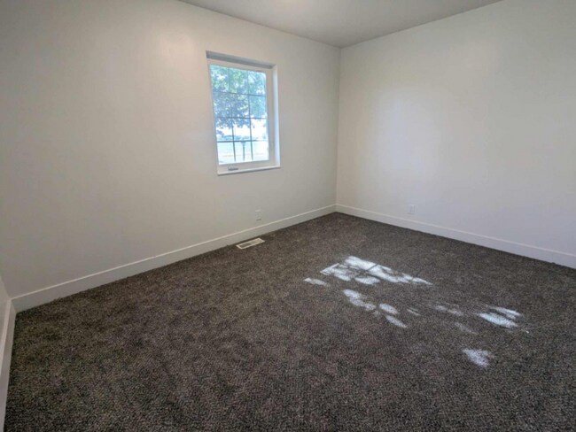 1760 N 400 E, North Logan, UT 84341 - photo 4