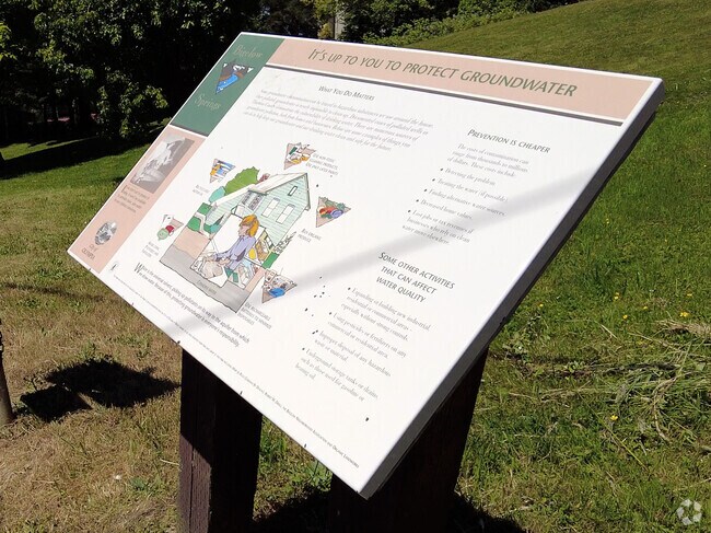 Bigelow Springs Park is a beautiful park.