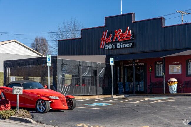 Hot Rods has quickly become a local favorite with good food and 1950's ambiance.
