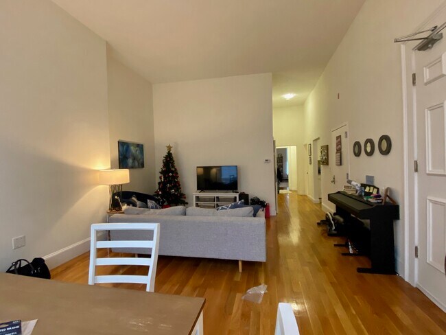 525 Massachusetts Ave unit 4, Boston, MA 02118 - photo 5