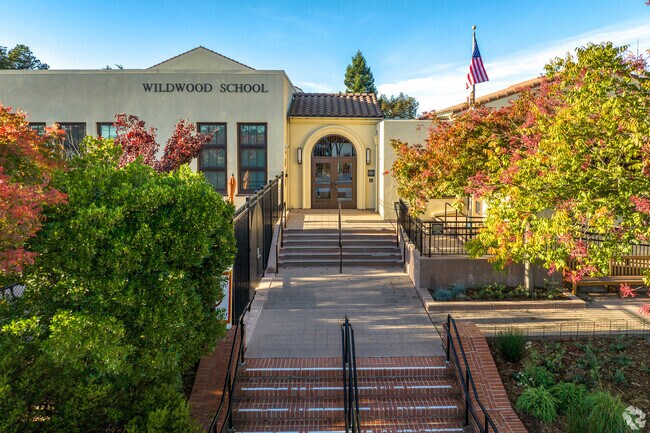 Wildwood Elementary School is one of the best elementary schools near Central Piedmont.