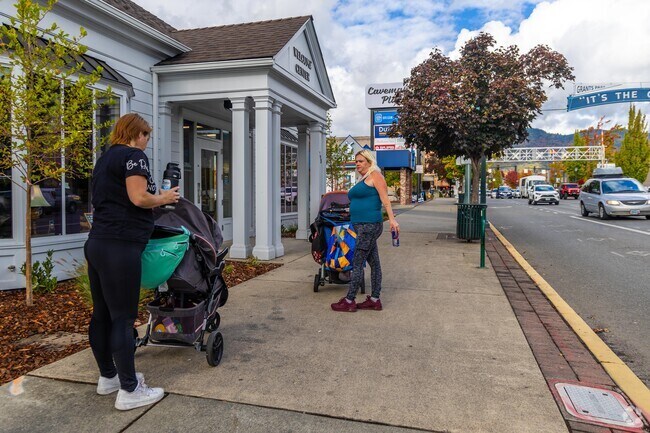 Neighboring Fruitdale, downtown Grants Pass is a save place for mothers to go for a walk.