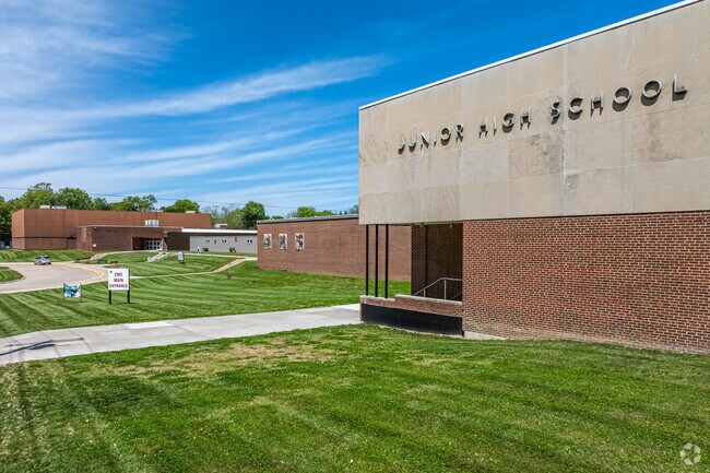 All students continue to Chillicothe Middle, given a B rating.