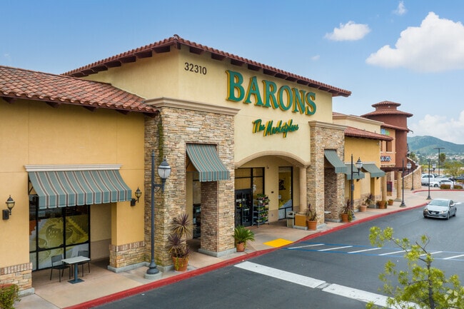 Barons near La Cresta offers everyday groceries and household items.