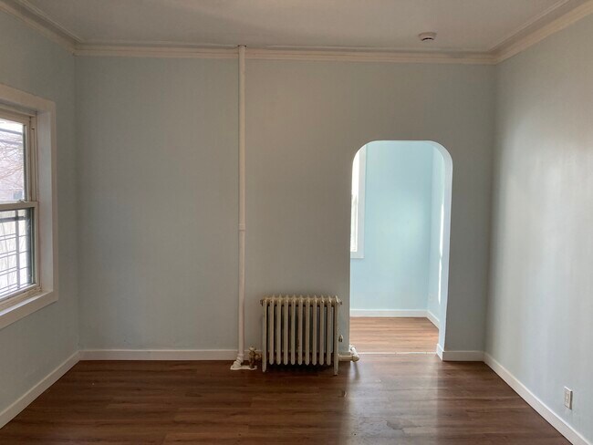 3054 Barker Ave unit 2, Bronx, NY 10467 - photo 5