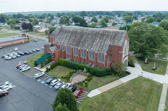 St. Nicholas School
Private Elementary & Middle School teaches a variety of subjects.
