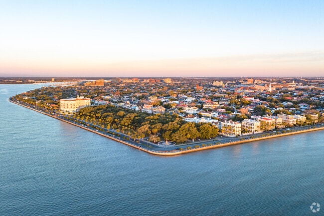 Charlestowne is a beautiful neighborhood located south of Broad Street in historic Charleston.