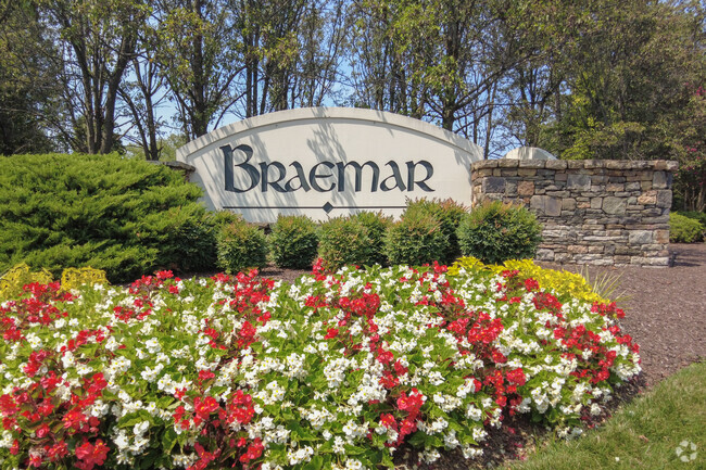 Braemar is an ideal place to settle down and enjoy a quiet and peaceful lifesyle.