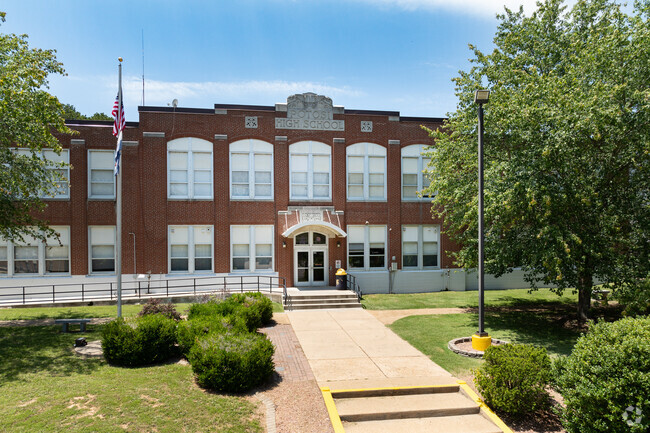 John Evans Middle School prioritizes learning and collaboration.