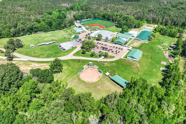 Central Hinds Academy in Raymond serves 419 students with a teacher-to-student ratio of 10 to 1.