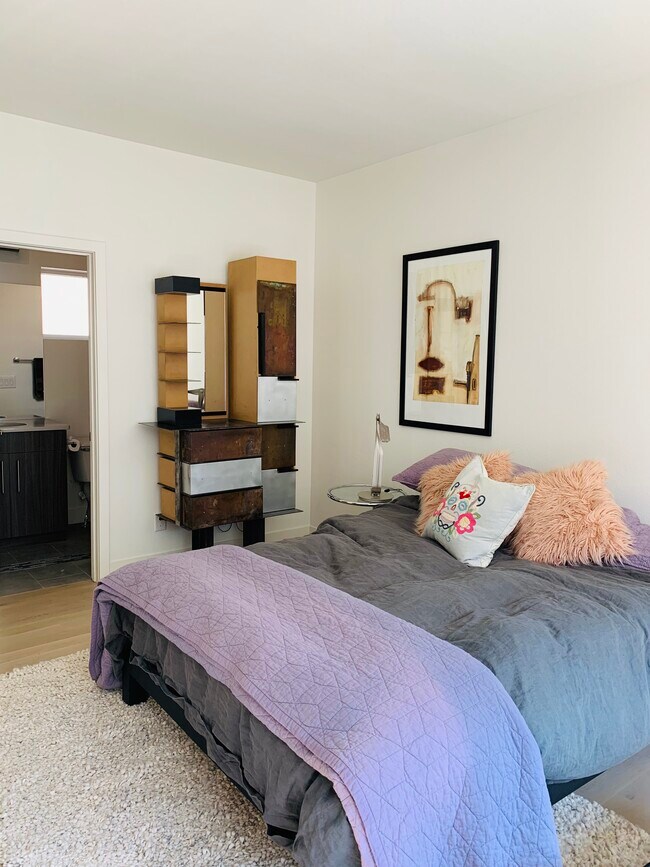 2nd Bedroom