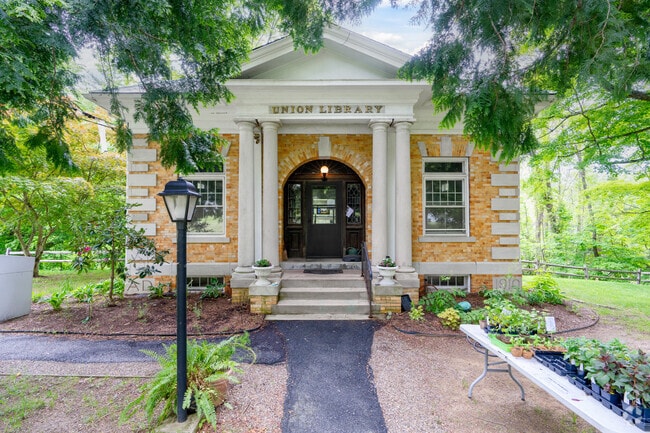 Union Free Public Library offers books, Wi‑Fi, and programs in a cozy center-of-town space.