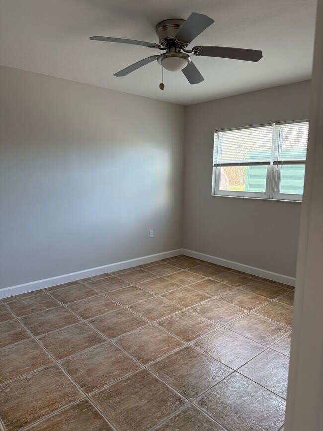 7006 Midnight Pass Rd unit 4, Sarasota, FL 34242 - photo 7