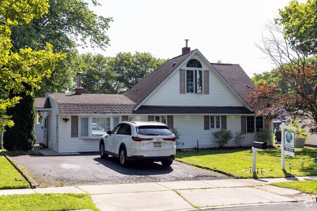 In the Vermilion Hills neighborhood you will see homes that have been remodeled, like this Cape Cod.