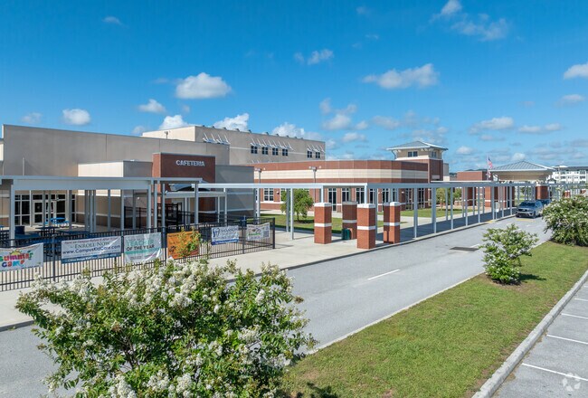 Citrus Ridge Academy a Civics Academy is a public school serving the Davenport area.