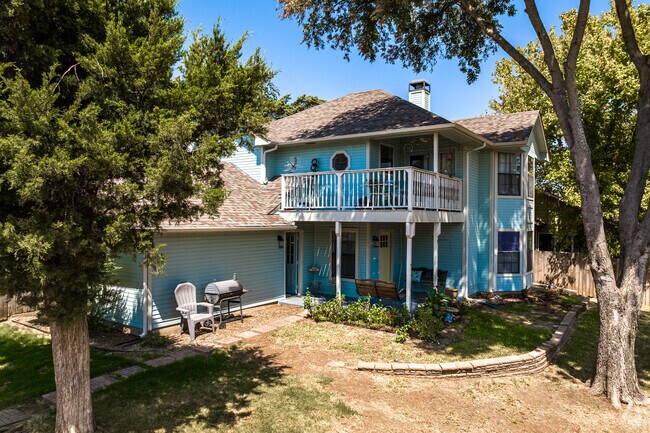 Lakefront properties at Lake Dallas are ideal for people who love the lake lifestyle.