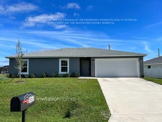 560 SW Nagle Place, Port Saint Lucie, FL 34953