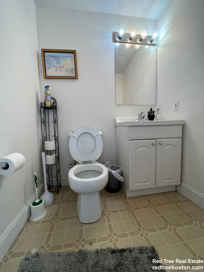 10 Glencoe St unit 3, Brighton, MA 02135 - photo 6