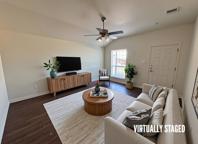 5704 Lariat Ct unit B, Killeen, TX 76543 - photo 2