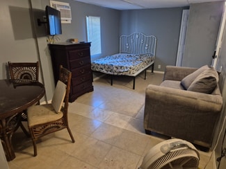 11430 Rohrman Rd, Port Richey, FL 34668