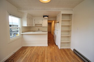 1015 SW Woods St Unit 3, Portland, OR 97239