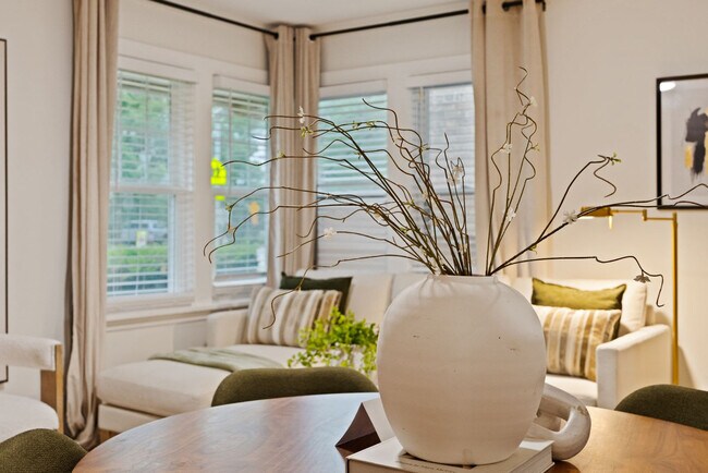 2005 Emerson St unit ID1287274P, Evanston, IL 60201 - photo 7