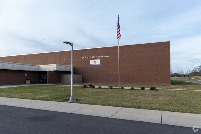 Smith Middle School is an above average school in Dayton, Ohio.