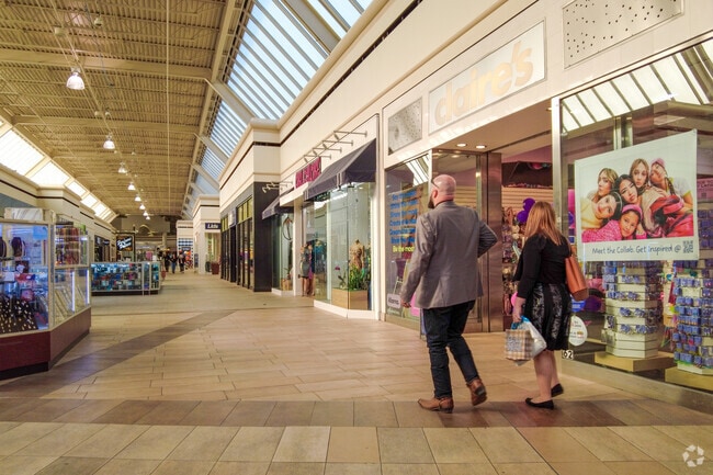 The Southpark mall offers limitless shopping options for Ettrick residents.