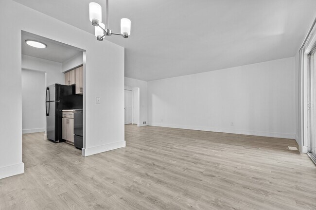 Cranbrook Centre - Southfield, MI, Southfield, MI 48076 - photo 7