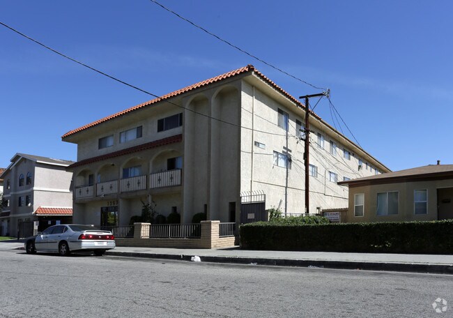 El Romano Apartments, Hawthorne, CA 90250 - photo 4