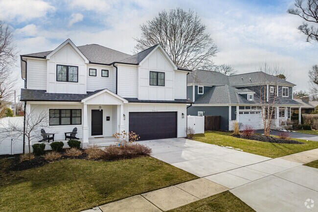 New construction allows Morton Grove residents to add luxurious amenities to their homes.