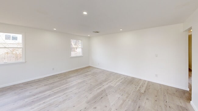 46 Saint George Dr, Shirley, NY 11967 - photo 3