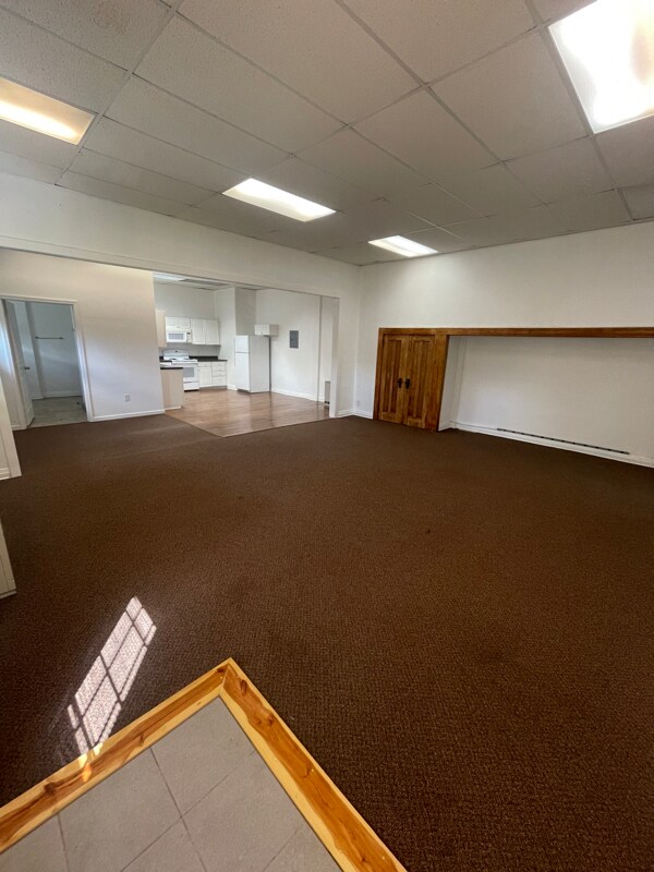 208 Center St Unit 8, Wimbledon, ND 58492