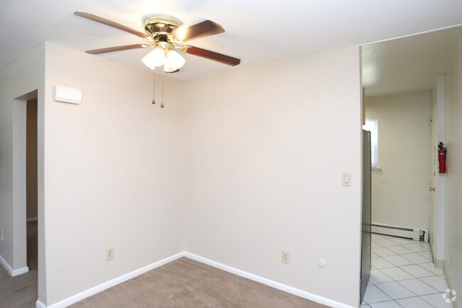 Garden View Apartments, East Windsor, NJ 08520 - photo 5