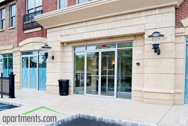 The Promenade at Summit, Summit, NJ 07901 - photo 7