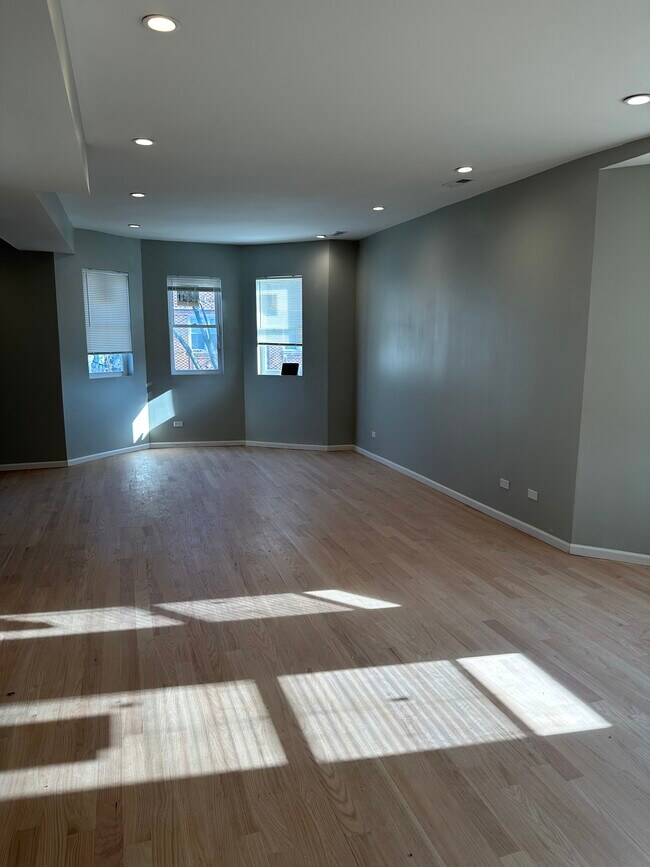 3404 N Lavergne Ave unit 2, Chicago, IL 60641 - photo 6