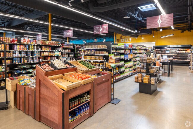 Gem City Market has a wide variety of fresh produce, a short trip from Mount Vernon.