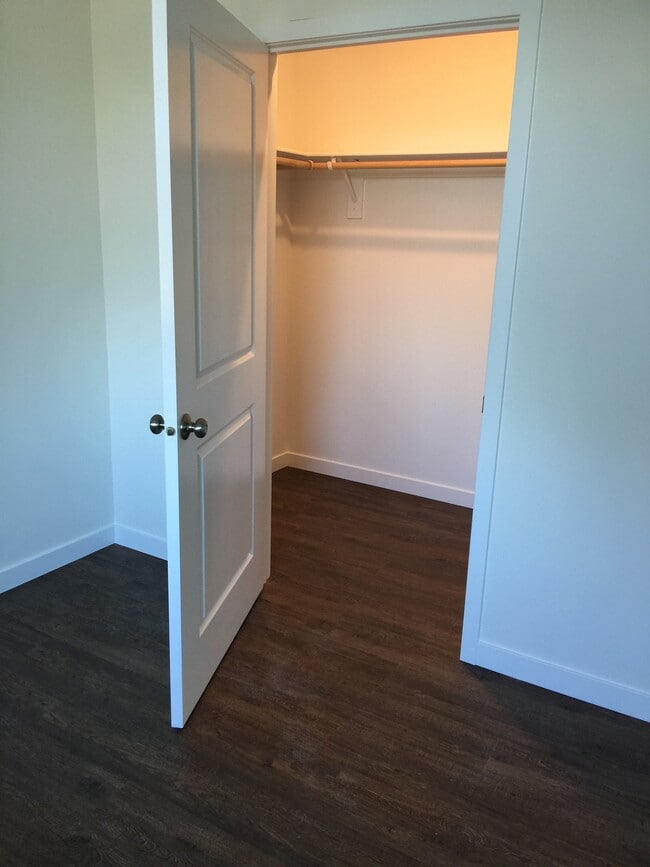 8852 SE Ellis St unit 8, Portland, OR 97266 - photo 7