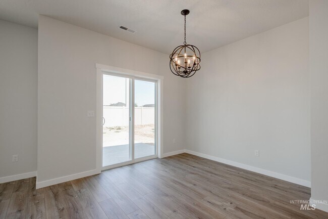 10549 W Tinder St, Star, ID 83669 - photo 4