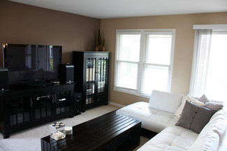 181 Inverness Ct, Elk Grove Village, IL 60007