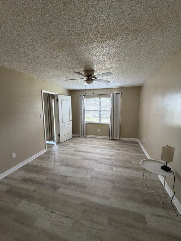 3260 Candle Ridge Dr, Orlando, FL 32822 - photo 6