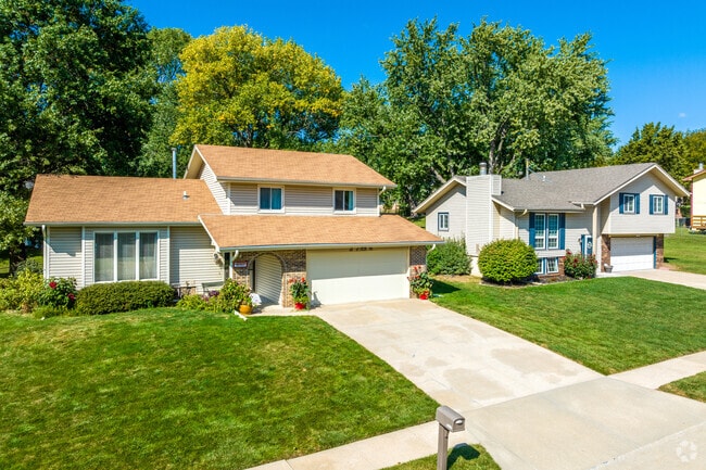 Split-levels, ranches, and smaller two-story homes make up the home styles in Willow Wood.