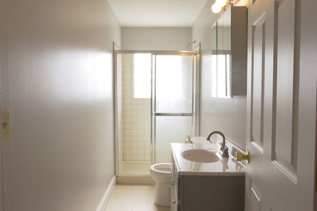 105 W 5th St, Corbin, KY 40701 - photo 4